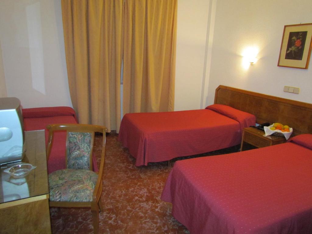 מנסנרס Complejo Hotelero Saga חדר תמונה