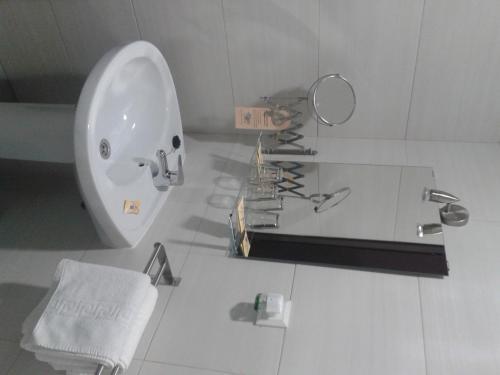 מנסנרס Complejo Hotelero Saga מראה חיצוני תמונה